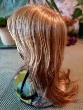 Revlon Wig Blond with Highlights